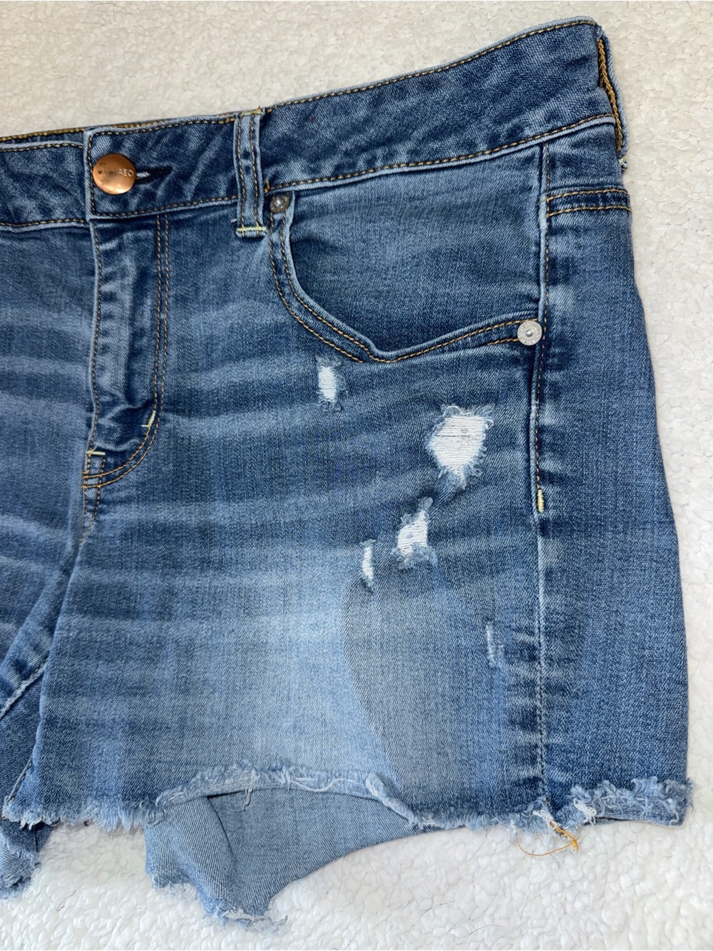 American Eagle Outfitters Super Stretch Denim Midi Shorts, distressed sz 14 - Picture 2 of 9